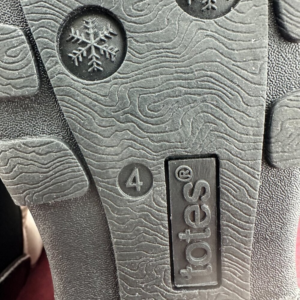 TOTES ALPINE MACKENZIE KIDS GIRLS WINTER BOOTS WHITE & BLACK THERMOLITE SIZE 4M - Picture 9 of 11